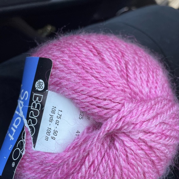 Yarn - Picture 10 of 10